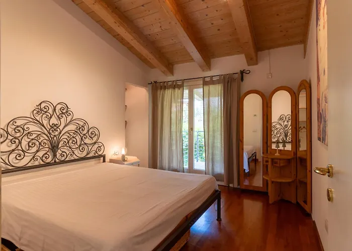 Iflat Penthouse Superpanoramico Villazzano * טרנטו